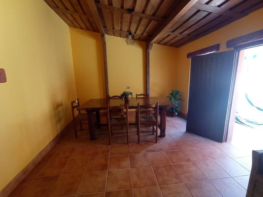 Agradable Casa Antigua Reformada Con Patio Villa Espejon ภายนอก รูปภาพ